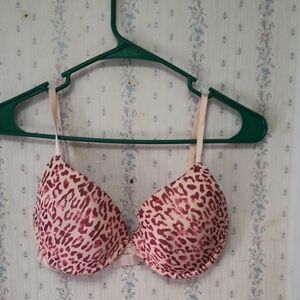 5/$25 SALE Maidenform Size 38B Push-up Underwire Pink Leopard Print Bra